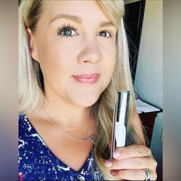 🔥 NEW 4 in 1 for XXL LASHES - Picture 1 of 4